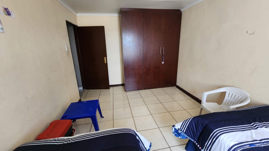 4 Bedroom Property for Sale in Lourierpark Free State